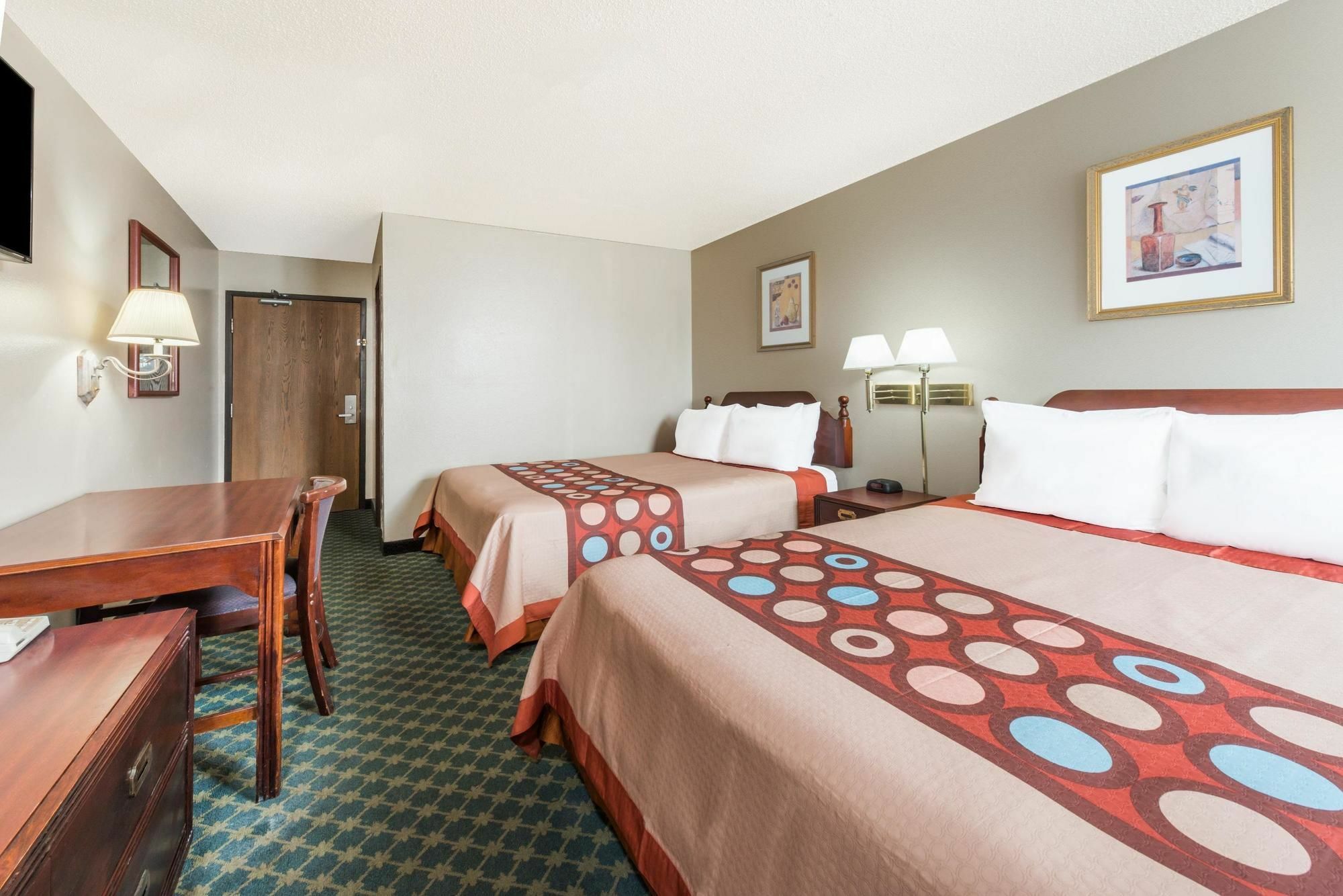 Hotel Super 8 By Wyndham Bridgeton/Arpt/St Louis Area Exterior foto